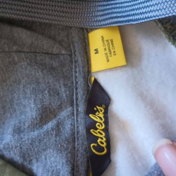 Cabela's Green Camouflage Pullover - Picture 2 of 2